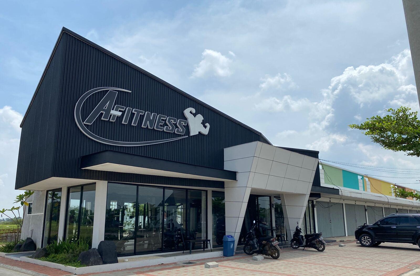 Pusat Gym dan Fitnes